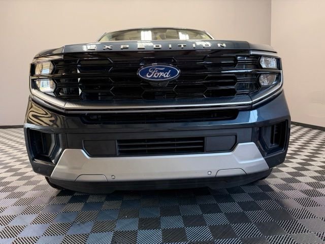 Certified Used 2025 Stone Blue Metallic Ford Platinum image 3