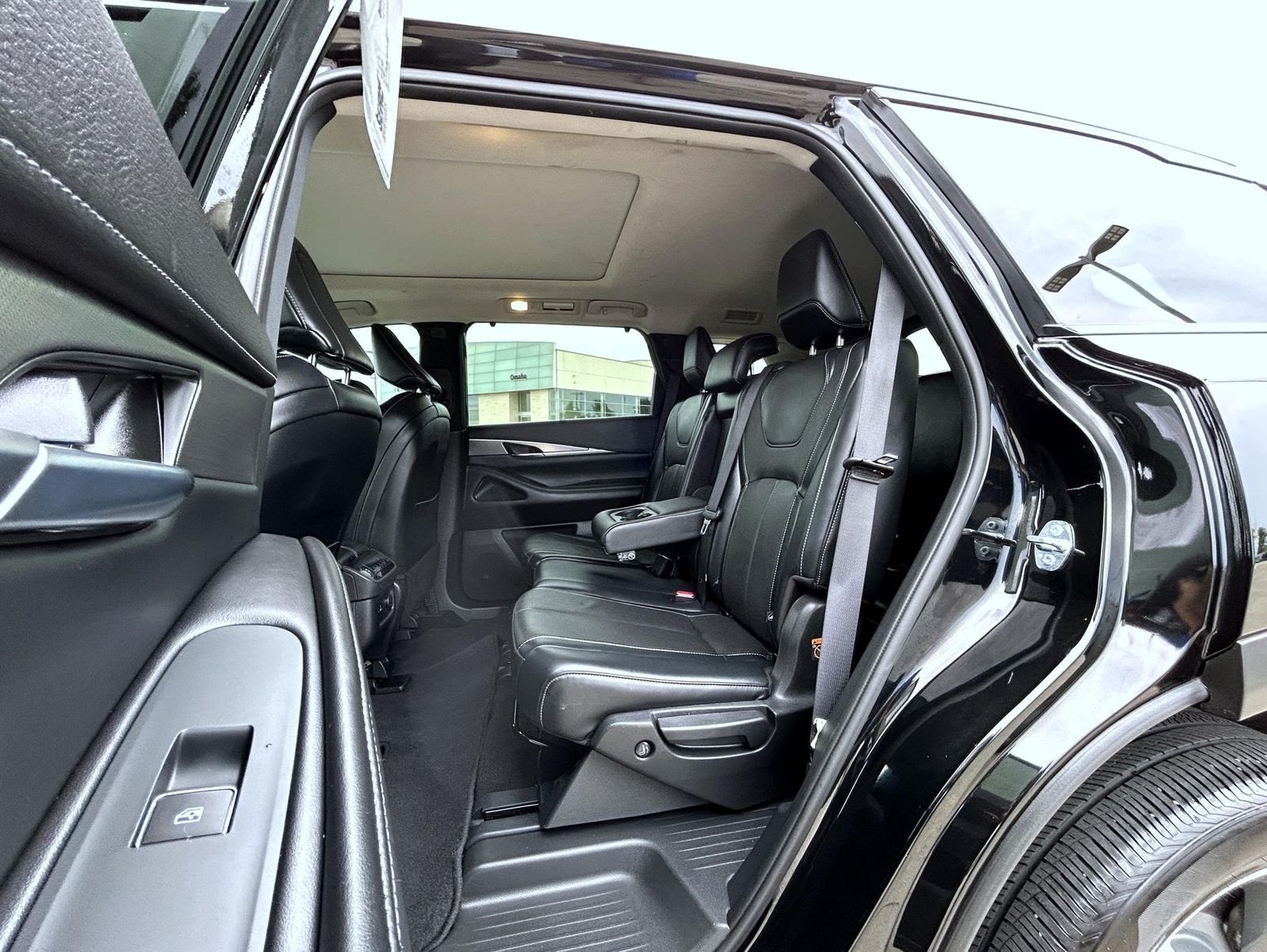 Certified Used 2023 Black INFINITI LUXE image 21