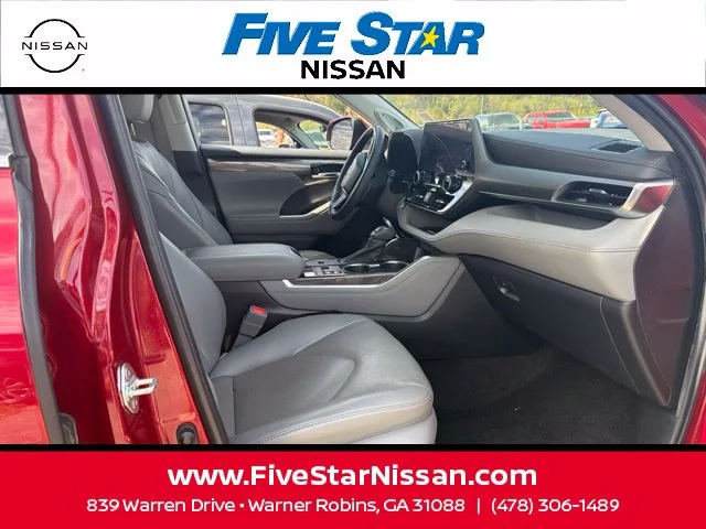 Used 2023 Red Toyota Limited image 4