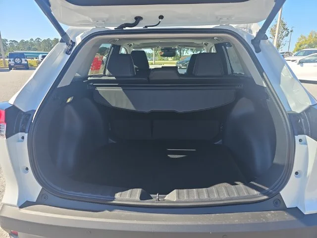 New 2026 Wind Chill Pearl Toyota XLE image 15
