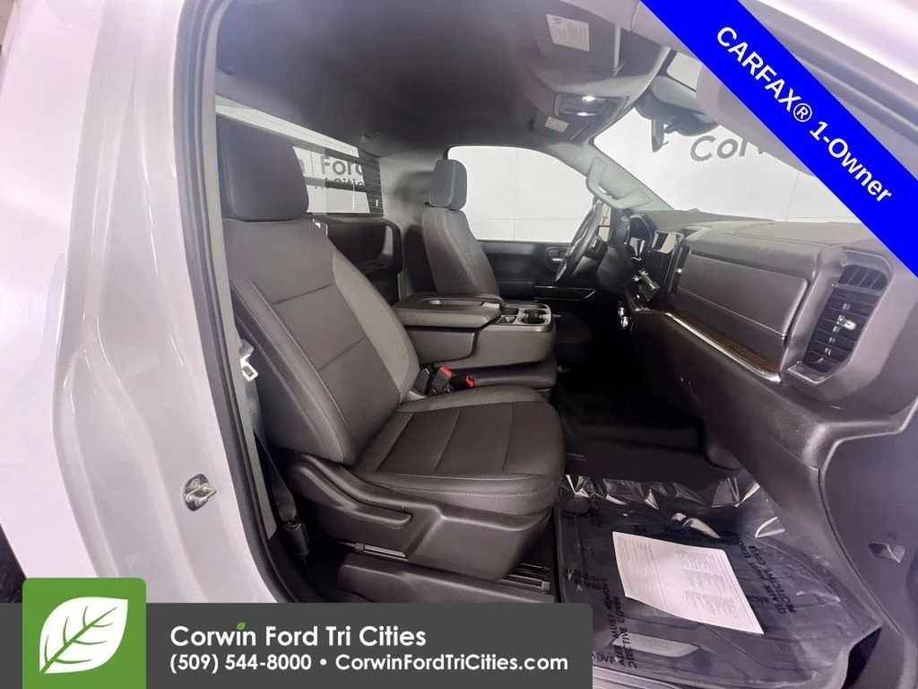 Used 2024 Summit White GMC SLE image 16