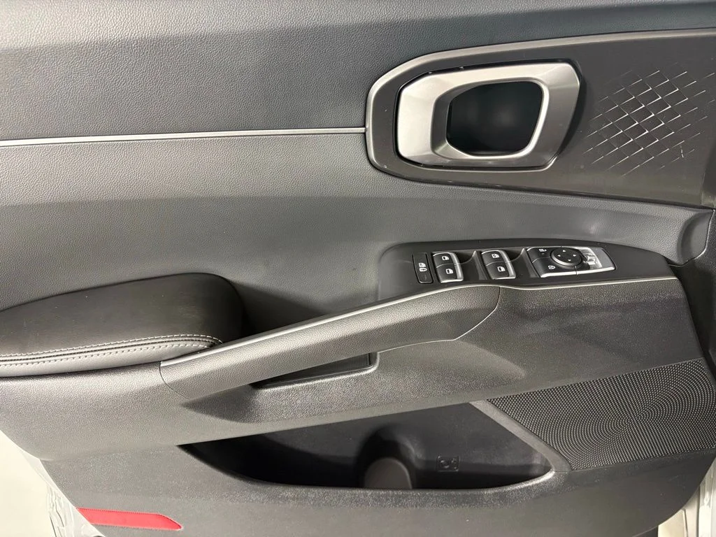 New 2026 Gray Kia S image 19
