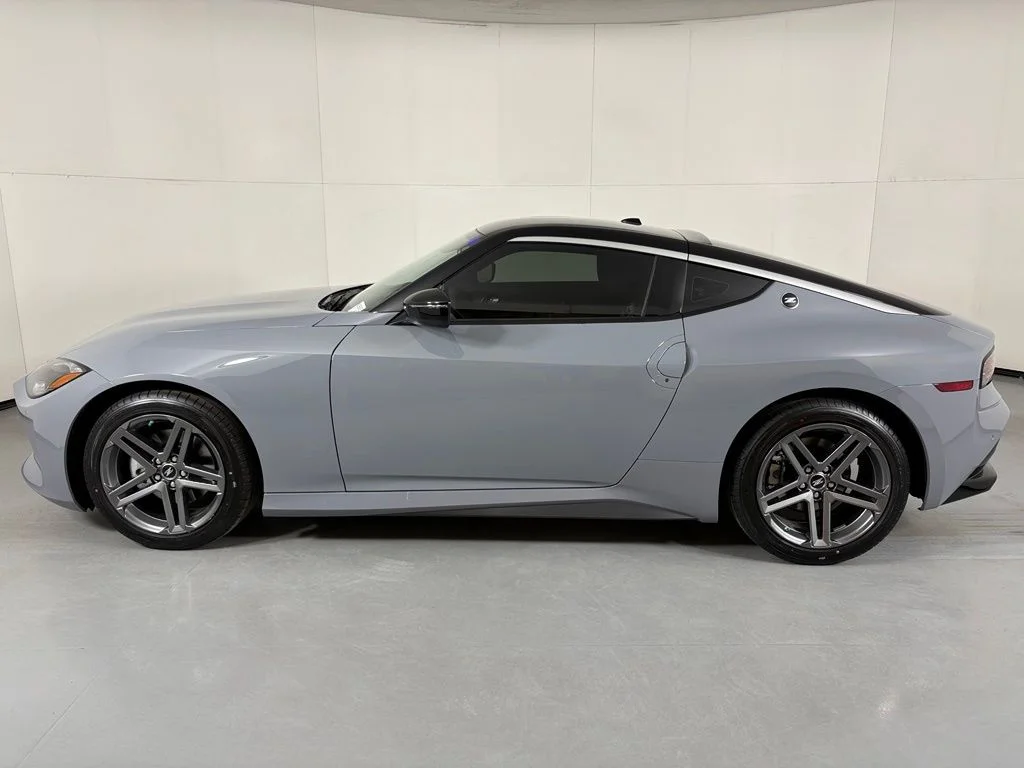 New 2026 Gray Nissan Sport image 5