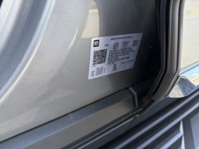 New 2026 Sterling Metallic GMC Elevation image 36