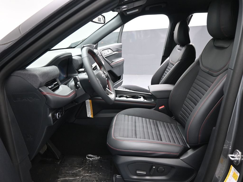 New 2026 Carbonized Gray Metallic Ford ST-Line image 9