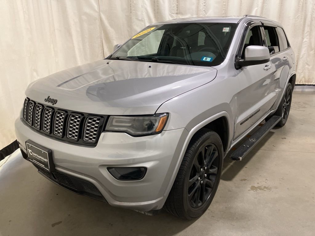 Used 2020 Billet Silver Metallic Clearcoat Jeep Altitude image 17