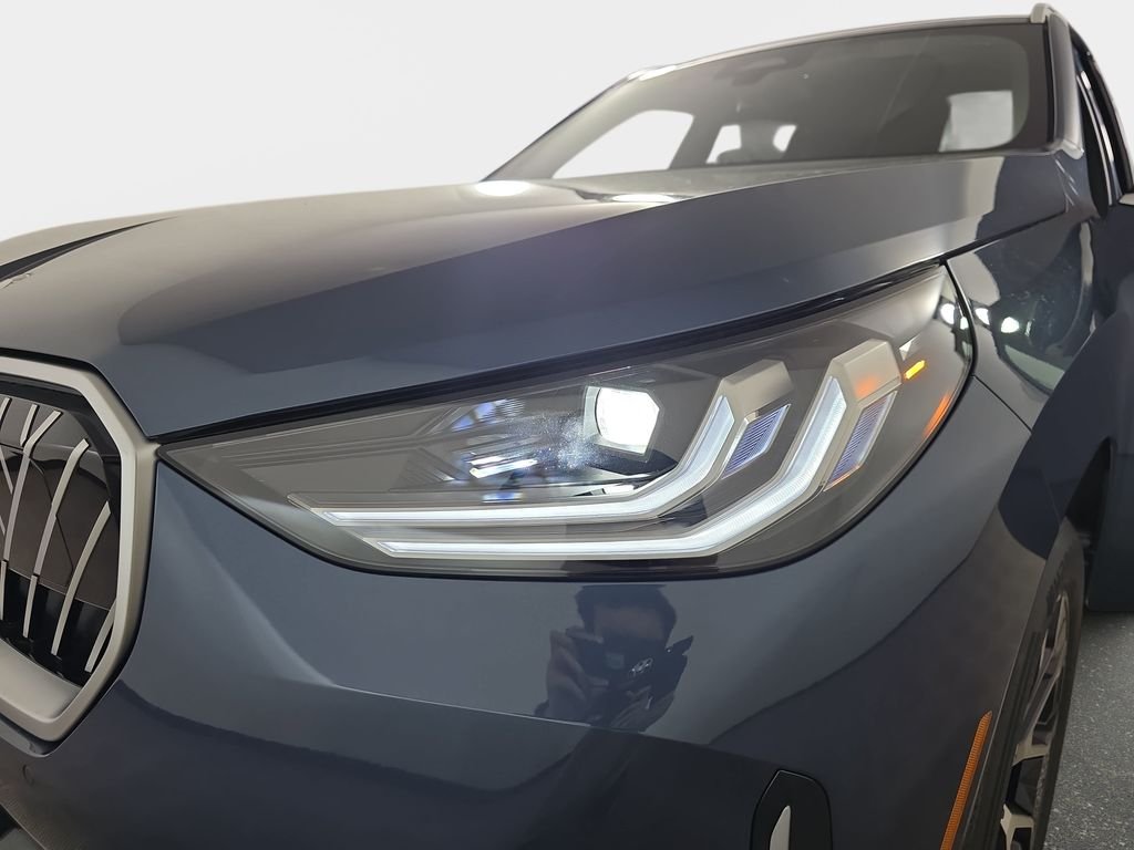 New 2026 Arctic Race Blue metallic BMW 30 xDrive image 33