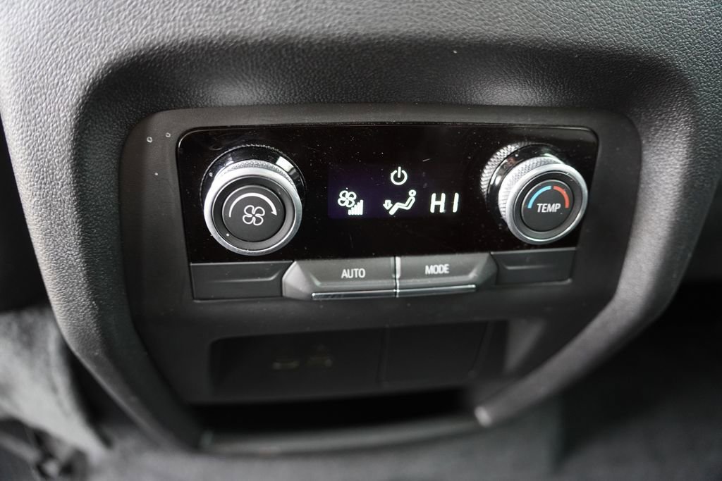 2025 Buick Enclave Preferred - Photo 19