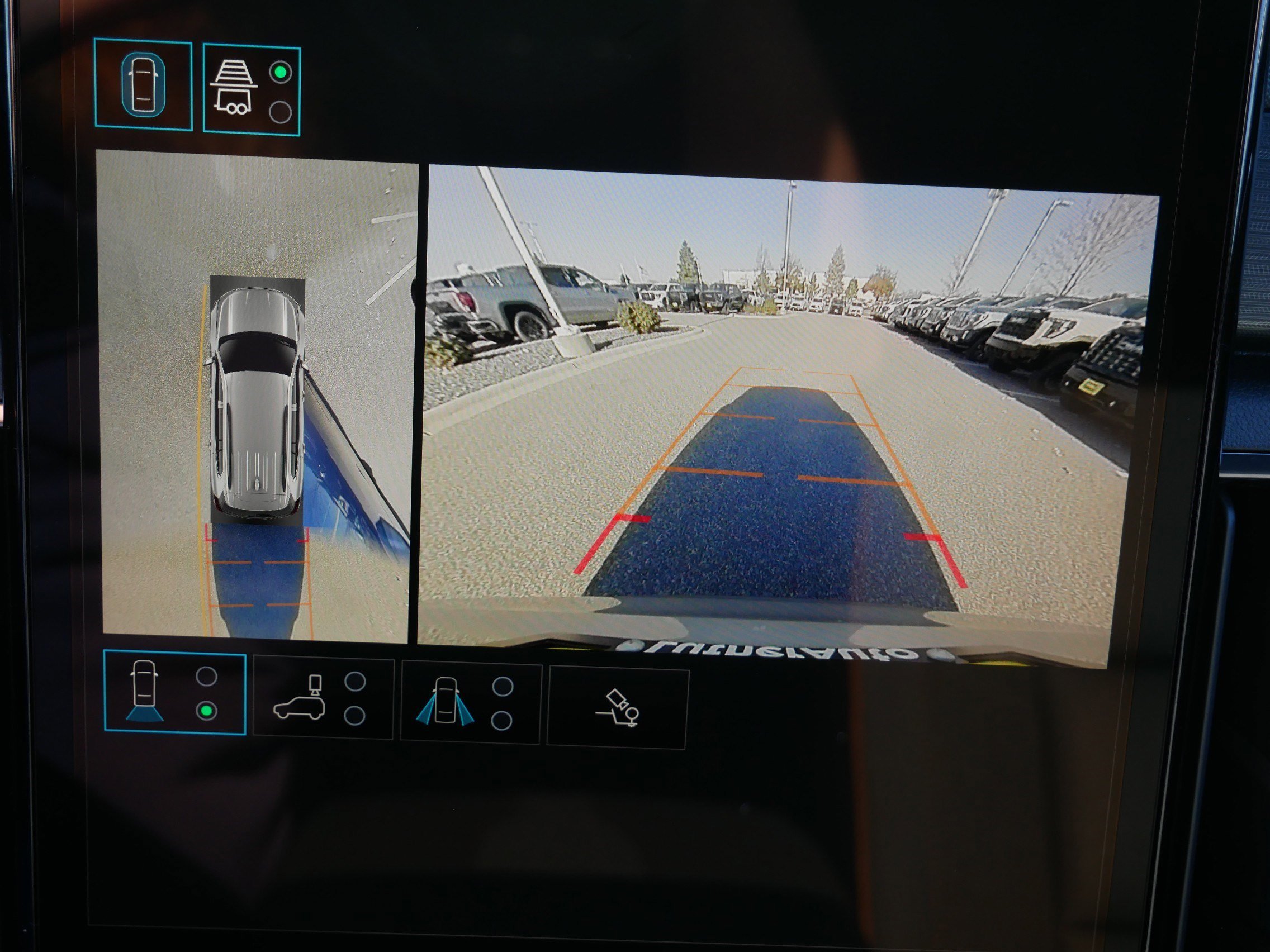 2026 GMC Acadia AT4 - Photo 10