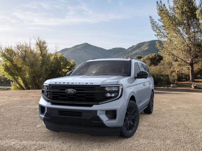 New 2026 Glacier Gray Metallic Tri-Coat Ford Platinum® image 2