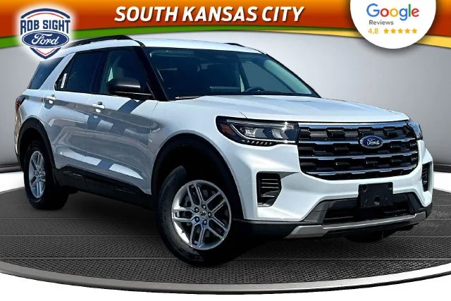 New 2026 Space White Metallic Ford Active image 2