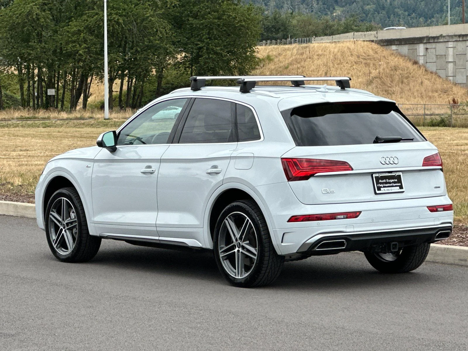 Used 2023 White Audi 55 Premium image 5