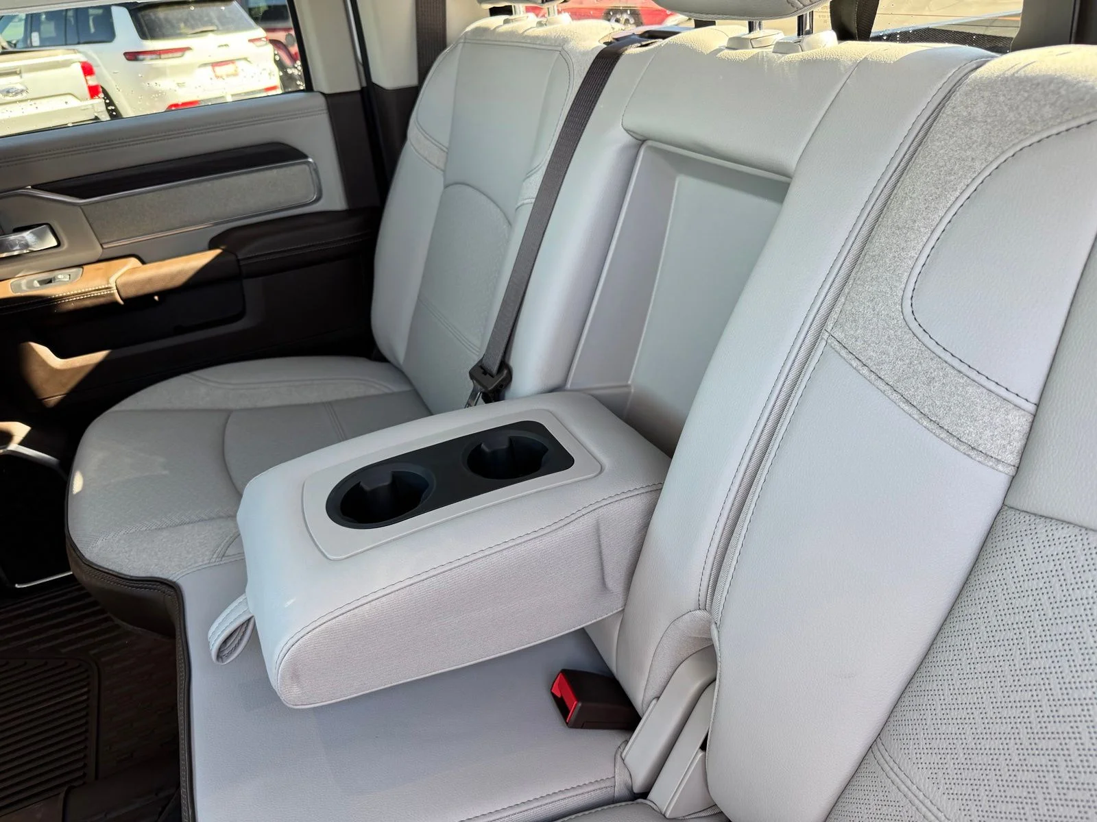 New 2026 Bright White Clear-Coat Exterior Paint RAM Laramie image 32