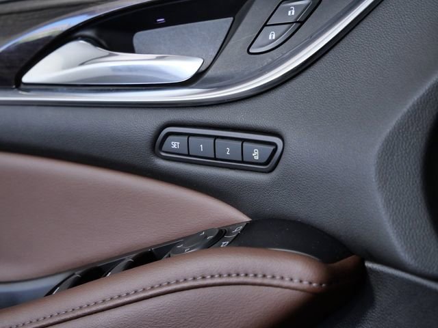 Used 2020 Gold Buick Avenir image 29