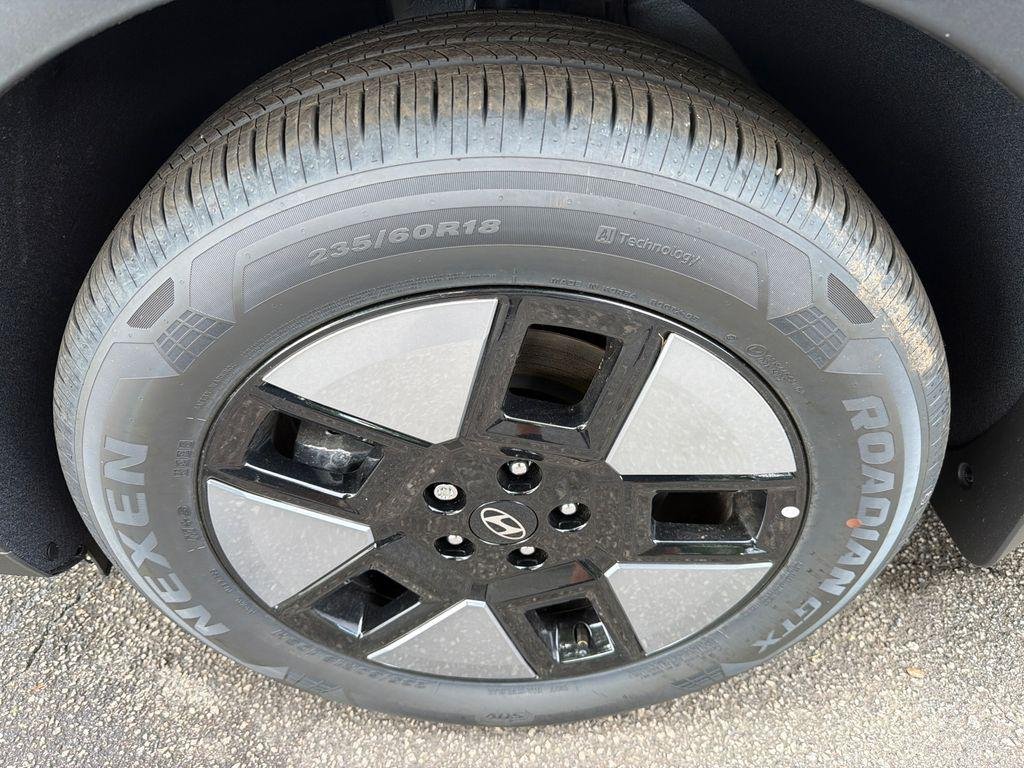 New 2026 Silver Hyundai SEL image 11