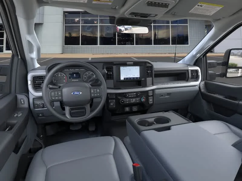 2025 Ford F-550 Super Duty Chassis Cab XL - Photo 31