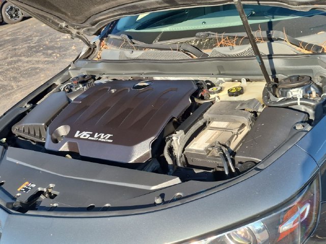 Used 2015 Gray Chevrolet LT image 30