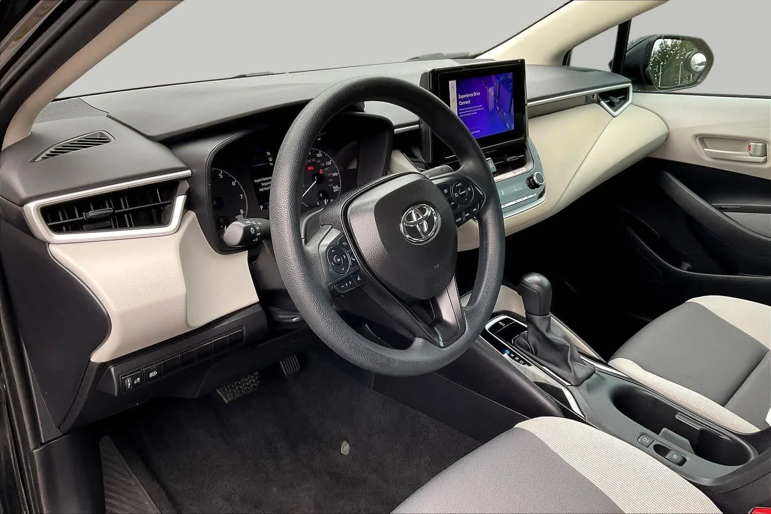 Used 2025 Midnight Black Metallic Toyota LE image 17