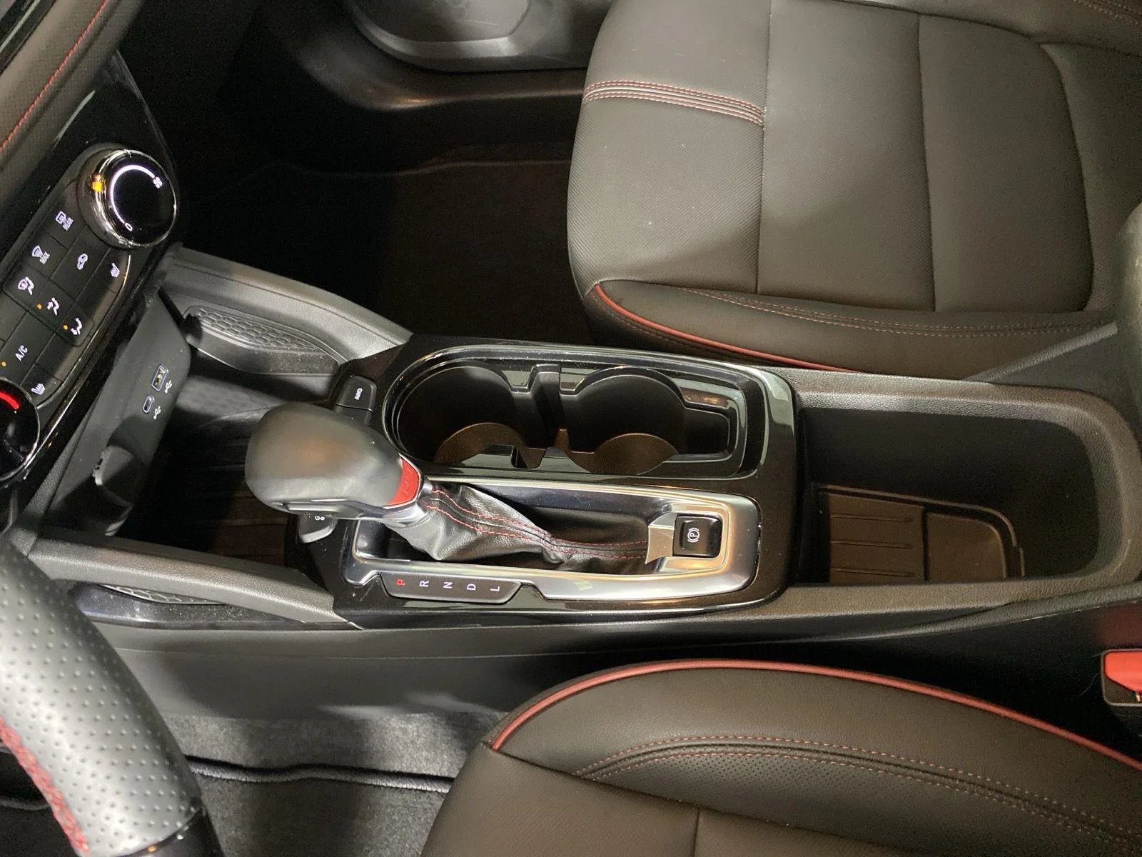 Used 2024 Summit White Chevrolet RS image 21