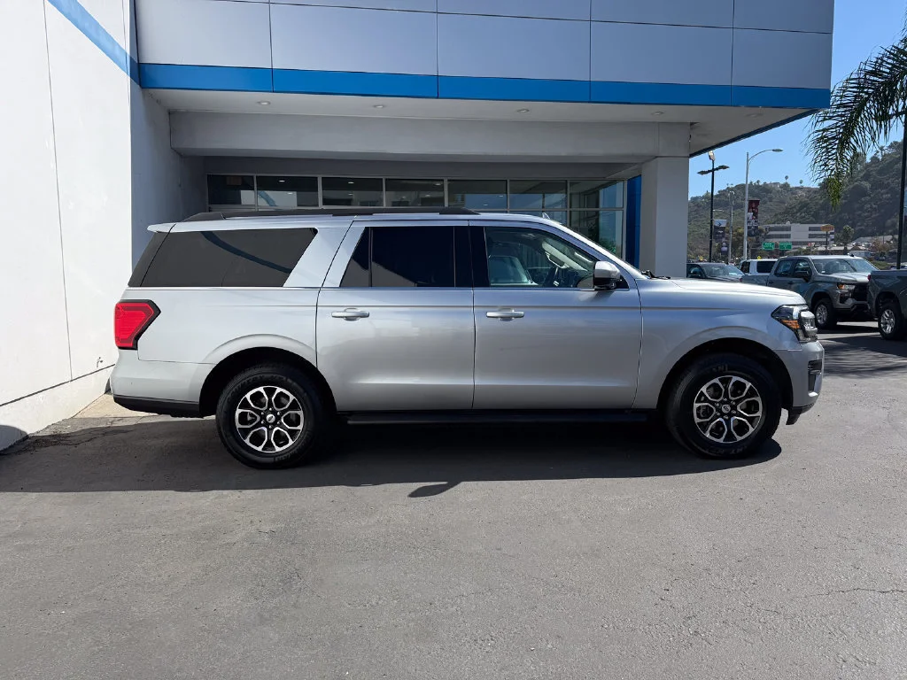 Used 2024 Silver Ford XLT image 6