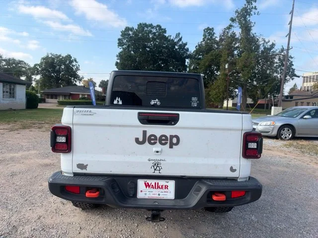Used 2021 White Jeep Mojave image 11