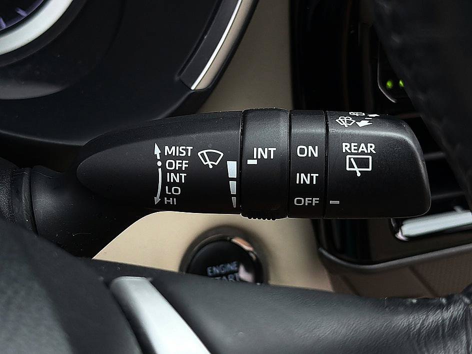 Used 2022 Pearl Toyota Limited image 20