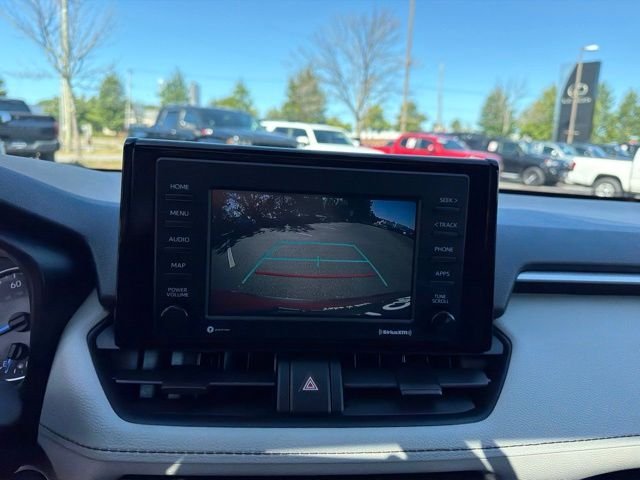 Used 2021 Pearl Toyota XLE image 17