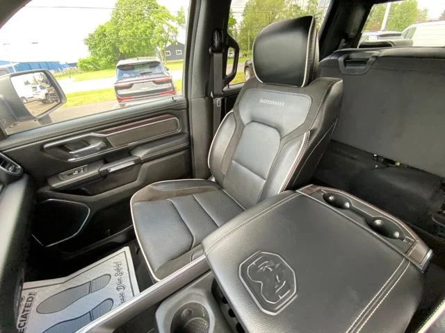 Used 2025 Silver Ram Laramie image 12