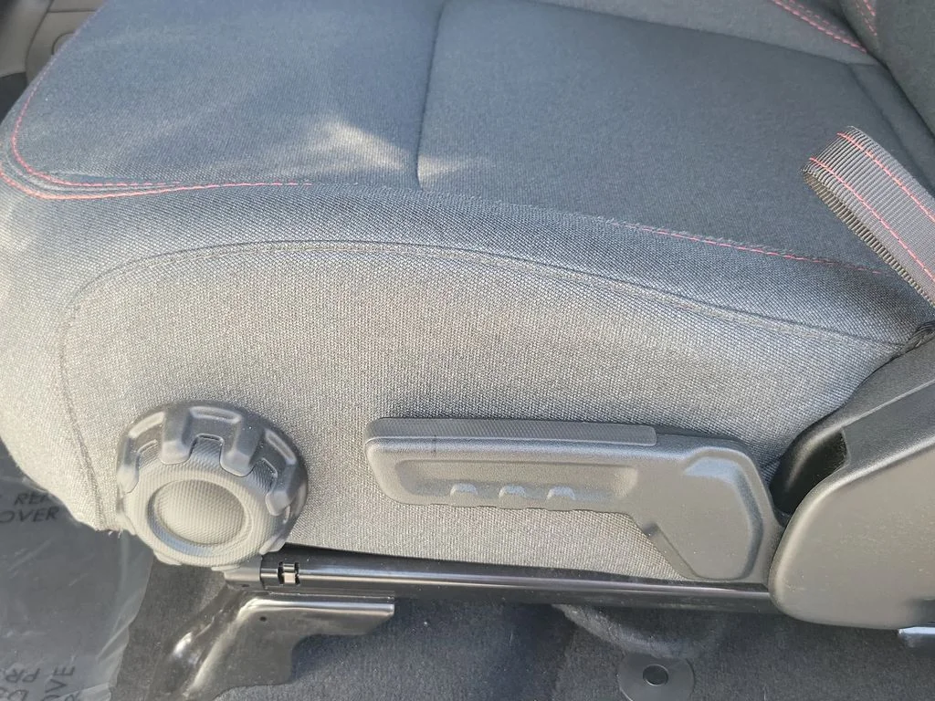 Used 2024 Bright White Clearcoat Jeep Rubicon image 18