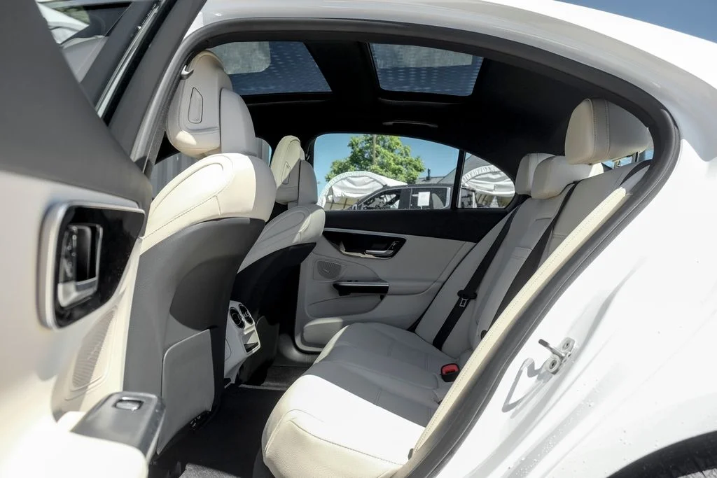 New 2026 Polar White Mercedes-Benz C 300 image 15