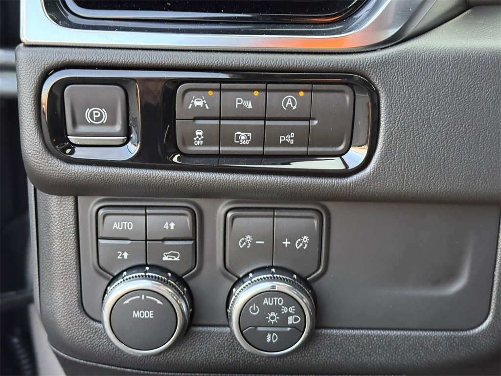 2026 GMC YUKON XL - Image 18