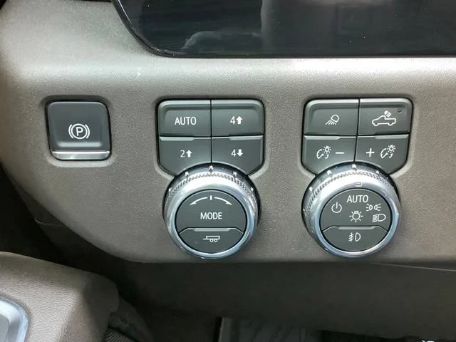 2026 GMC Sierra 1500 SLT - Photo 24