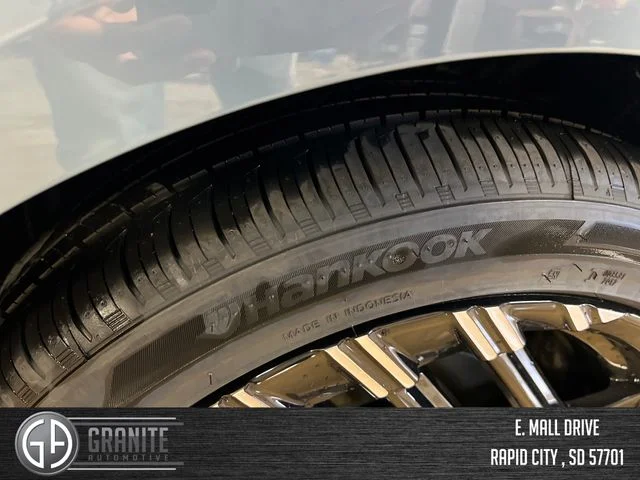 New 2026 Atlantic Gray Metallic Nissan SR image 30