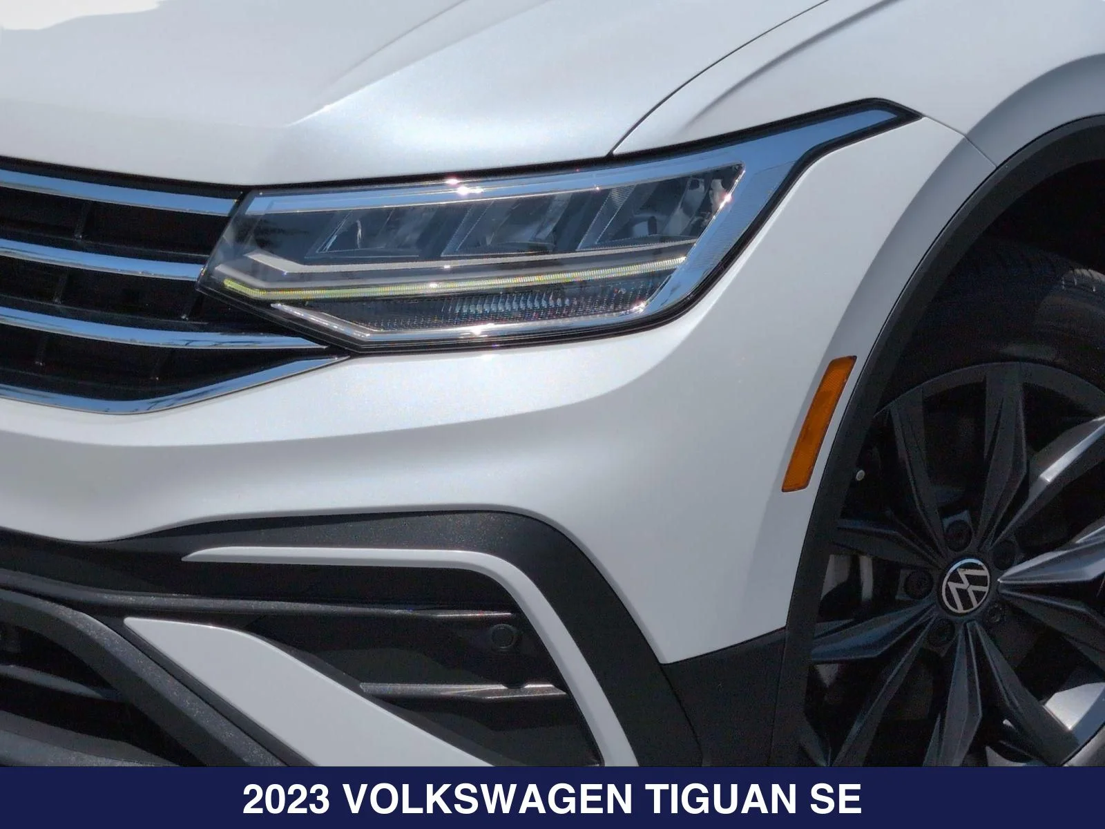 Used 2023 White Volkswagen 2.0T SE image 10