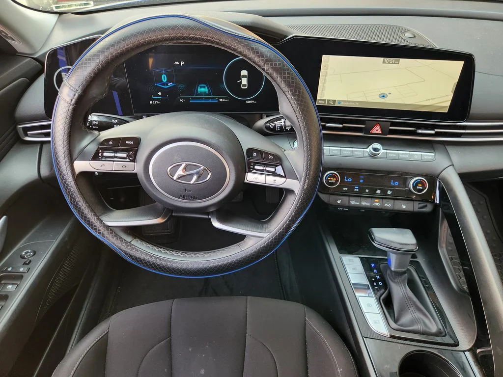 Used 2023 Intense Blue Hyundai SEL image 27