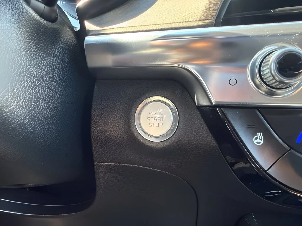 Used 2022 Silver Kia EX image 22