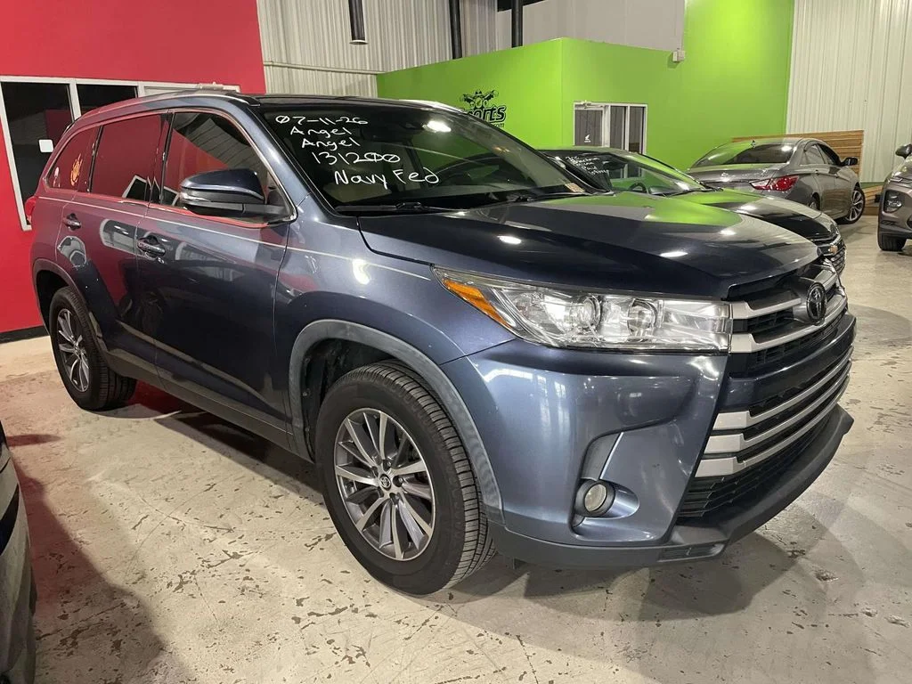 Used 2019 Blue Toyota XLE image 1