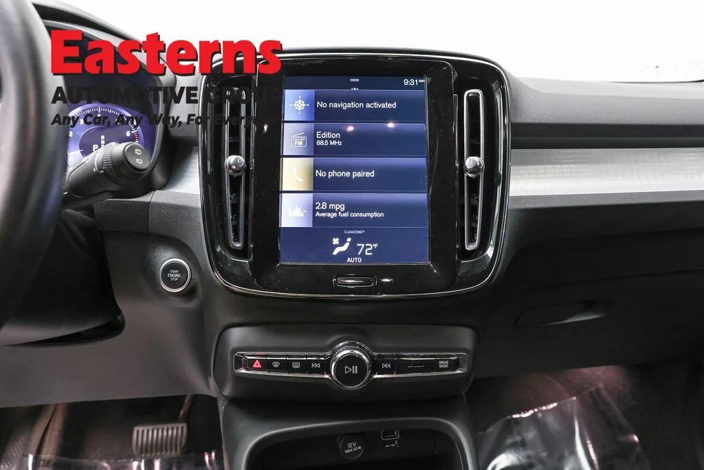 Used 2021 Gray Volvo Momentum image 11