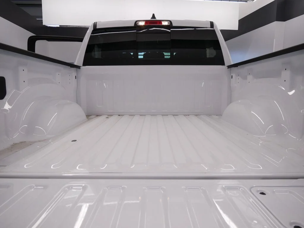 New 2026 Bright White Clear-Coat Exterior Paint Ram Laramie image 15