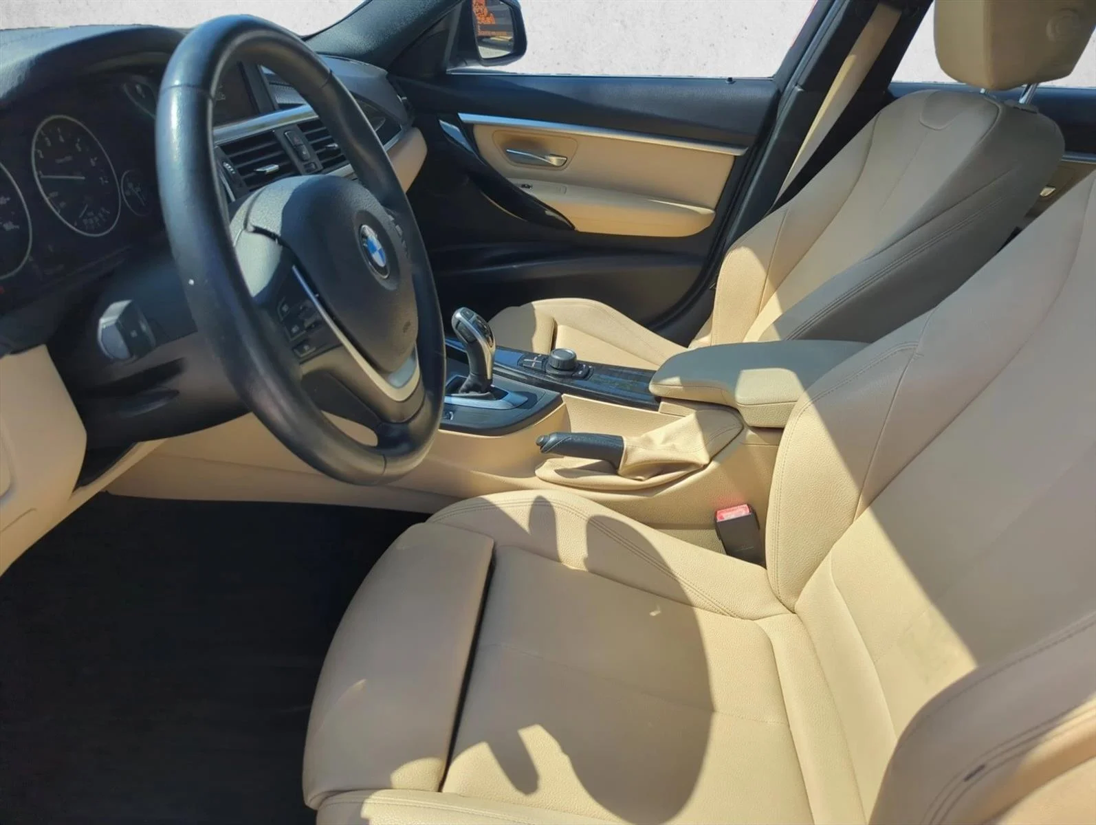 Used 2018 Platinum Silver Metallic BMW 330i image 15
