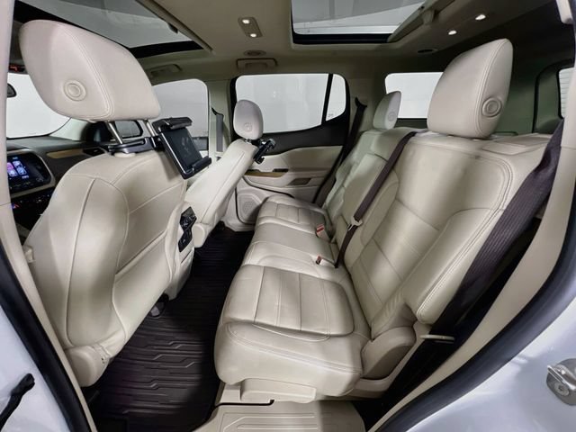 Used 2017 WHITE FROST TRICOAT GMC Denali image 24