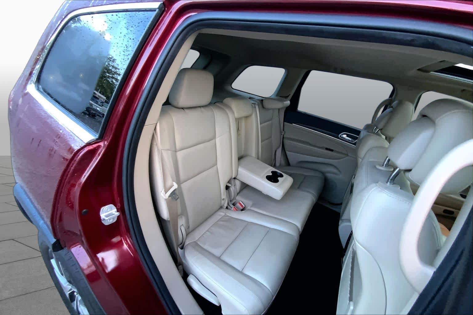Used 2021 Velvet Red Pearlcoat Jeep Limited image 16