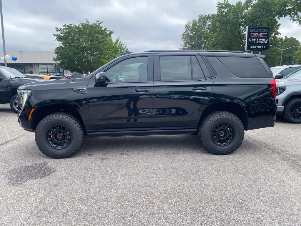 2026 GMC Yukon AT4 - Photo 37