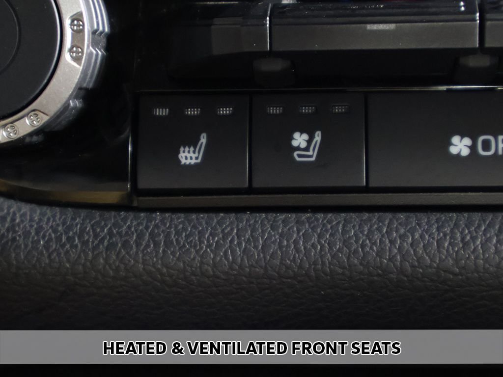 2023 Toyota Tundra Limited - Photo 6