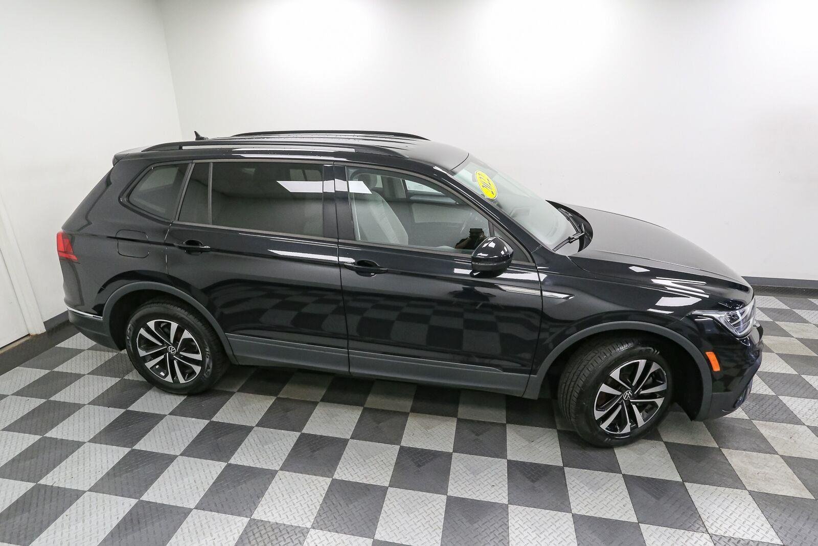 Used 2022 Deep Black Pearl Volkswagen S image 6