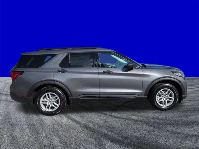 New 2026 Carbonized Gray Metallic Ford Active image 3