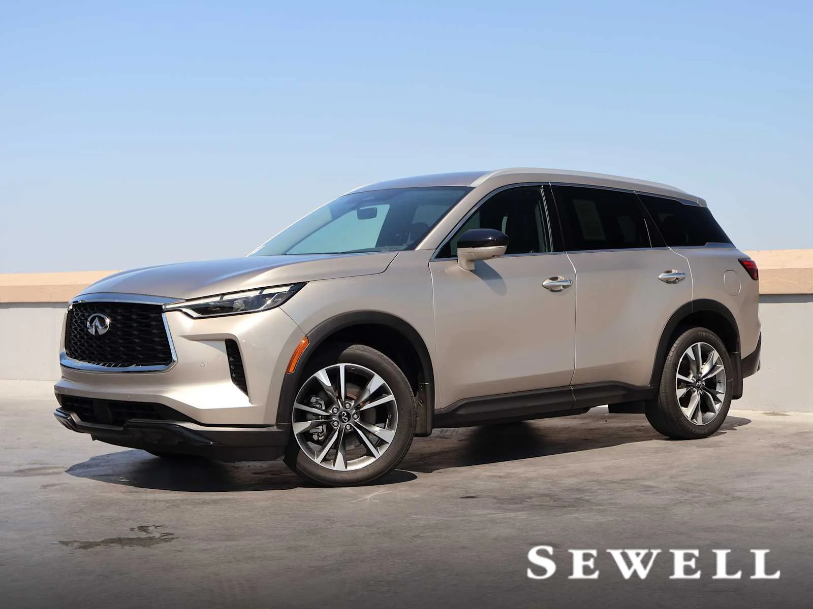 2023 INFINITI QX60 LUXE