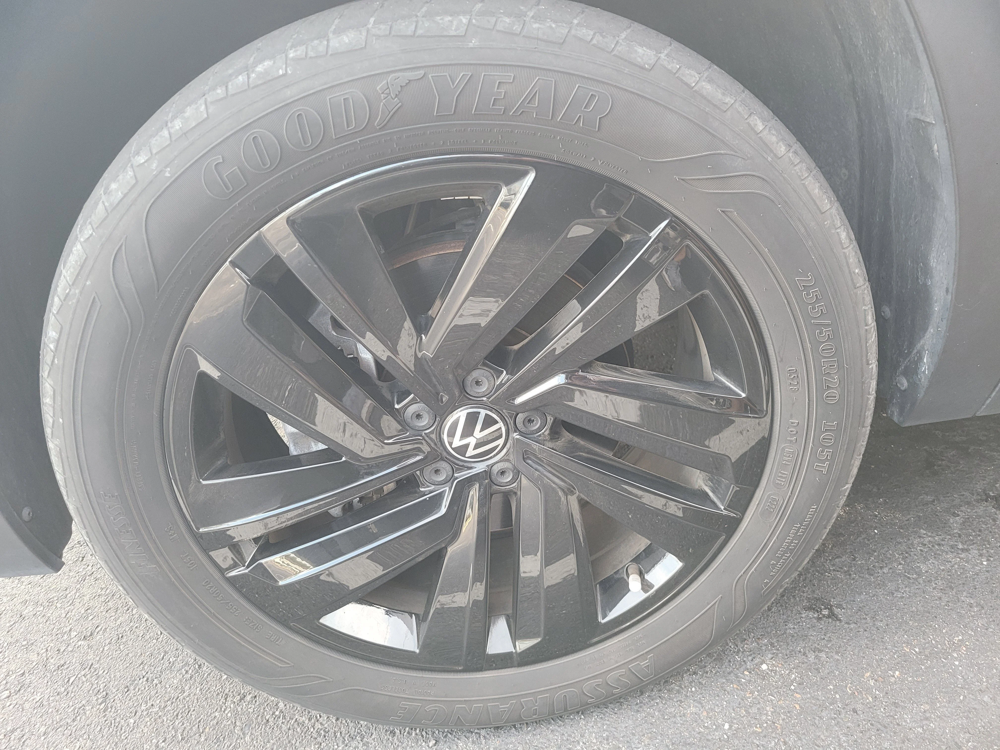 Used 2022  Volkswagen 2.0T SE with Technology image 9