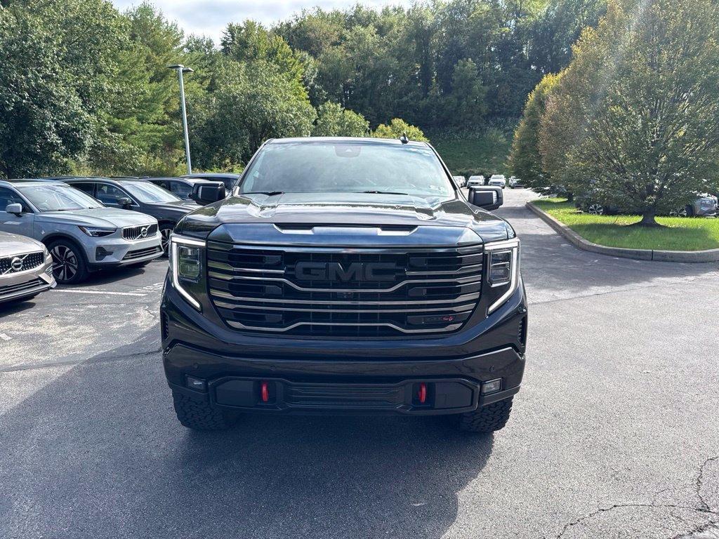 Used 2022 Onyx Black GMC AT4 image 2