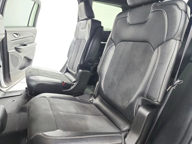 Used 2024 White Jeep Altitude X image 39